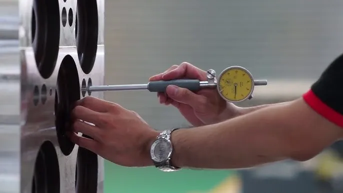 Kiểm tra & Độ chính xác của máy